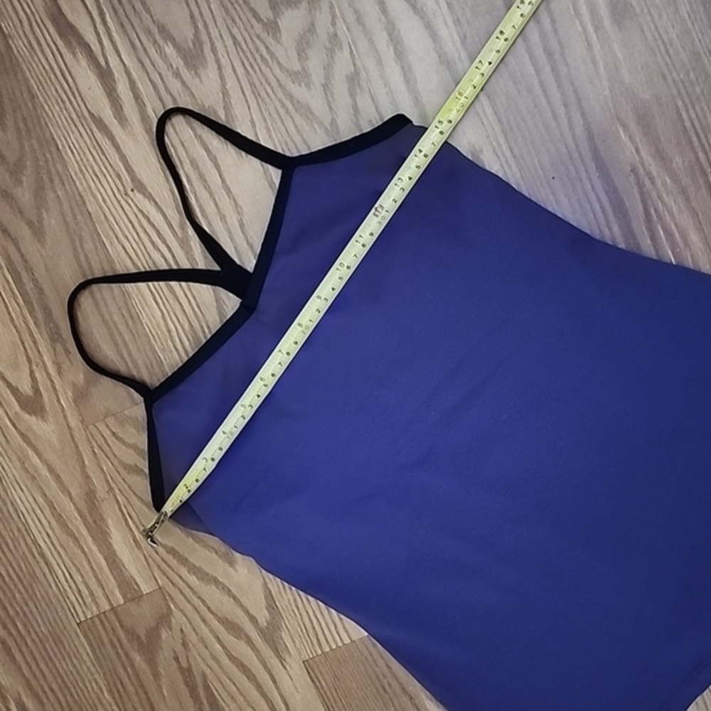 Lucy Racerback top med - Picture 2 of 8